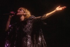 CHVRCHES-by-Michelle-Castillo-14