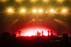 CHVRCHES-by-Michelle-Castillo-15