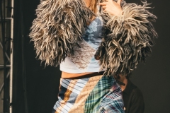 Suki-Waterhouse-3